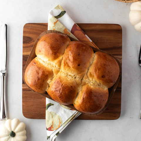 Thanksgiving Soft Baked Dinner Rolls